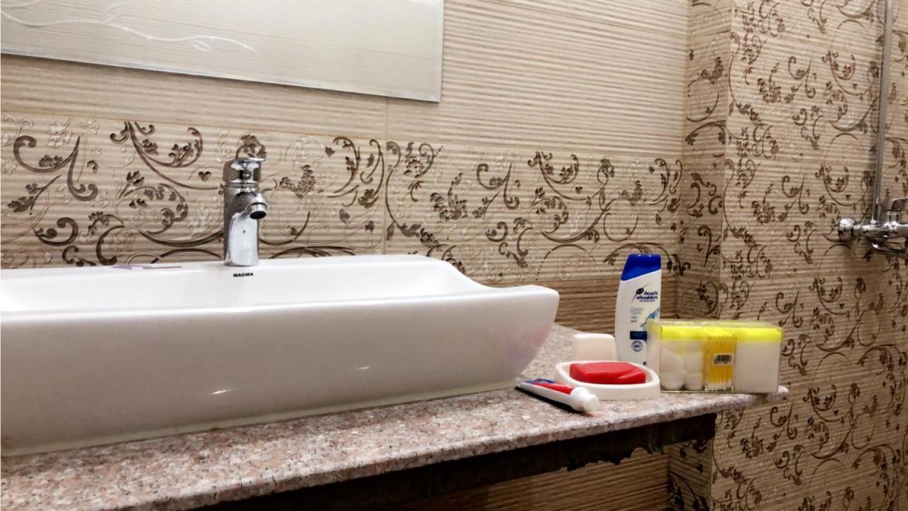 فيصل آباد Fully Serviced Holiday Home Near Lyallpur Galleria المظهر الخارجي الصورة