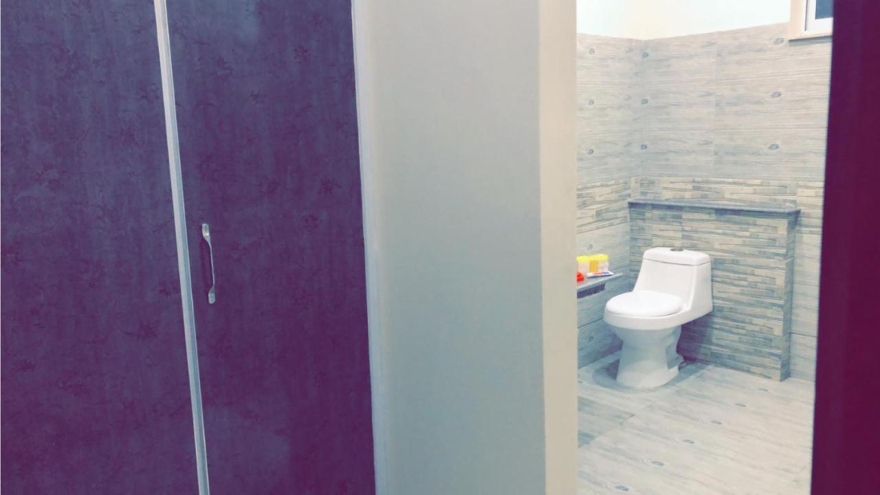 فيصل آباد Fully Serviced Holiday Home Near Lyallpur Galleria المظهر الخارجي الصورة